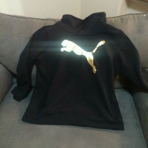 Puma sweatshirt... Worn once... Great condition.